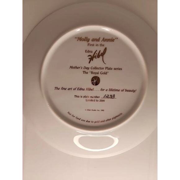 Edna Hibel "Molly and Annie" Mother's Day Collectors Plate - Picture 6 of 6
